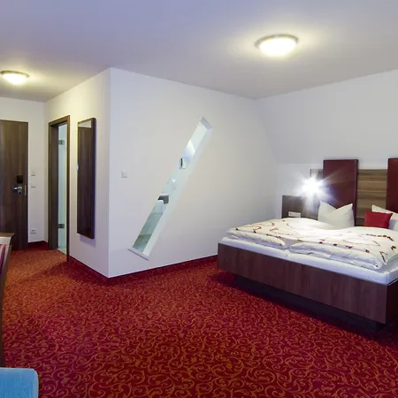 호텔 Sonneck 슈바비슈할