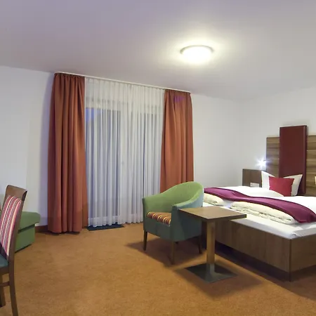 索奈克酒店 酒店 施韦比施哈尔