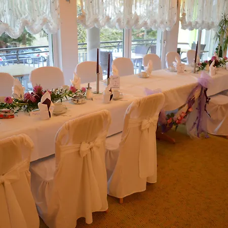 索奈克酒店 酒店 施韦比施哈尔