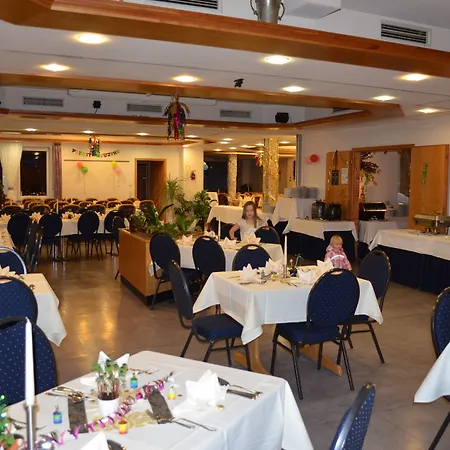 호텔 Sonneck 슈바비슈할