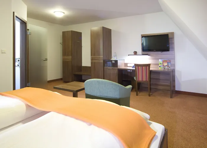 Sonneck 3* シュヴェービッシュ・ハル